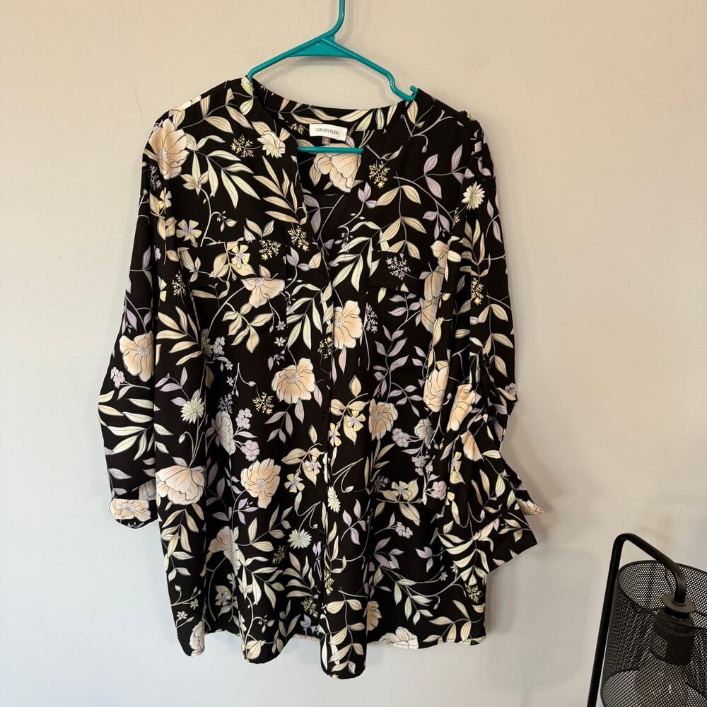 Calvin Klein Dressy Floral Keyhole Neckline Top Plus Size 3X Roll Tab Sleeves